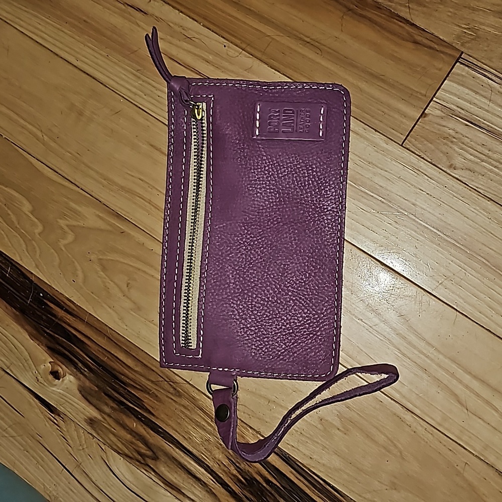 Portland Leather Adriana Pouch Mulberry